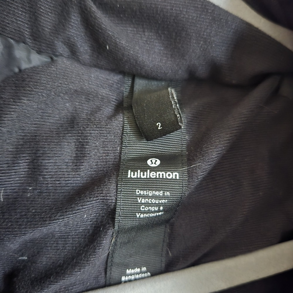 Lululemon BRAVE THE COLD Down Jacket Parka Puffer Hooded Black Womens Coat Sz  2 - Picture 7 of 12